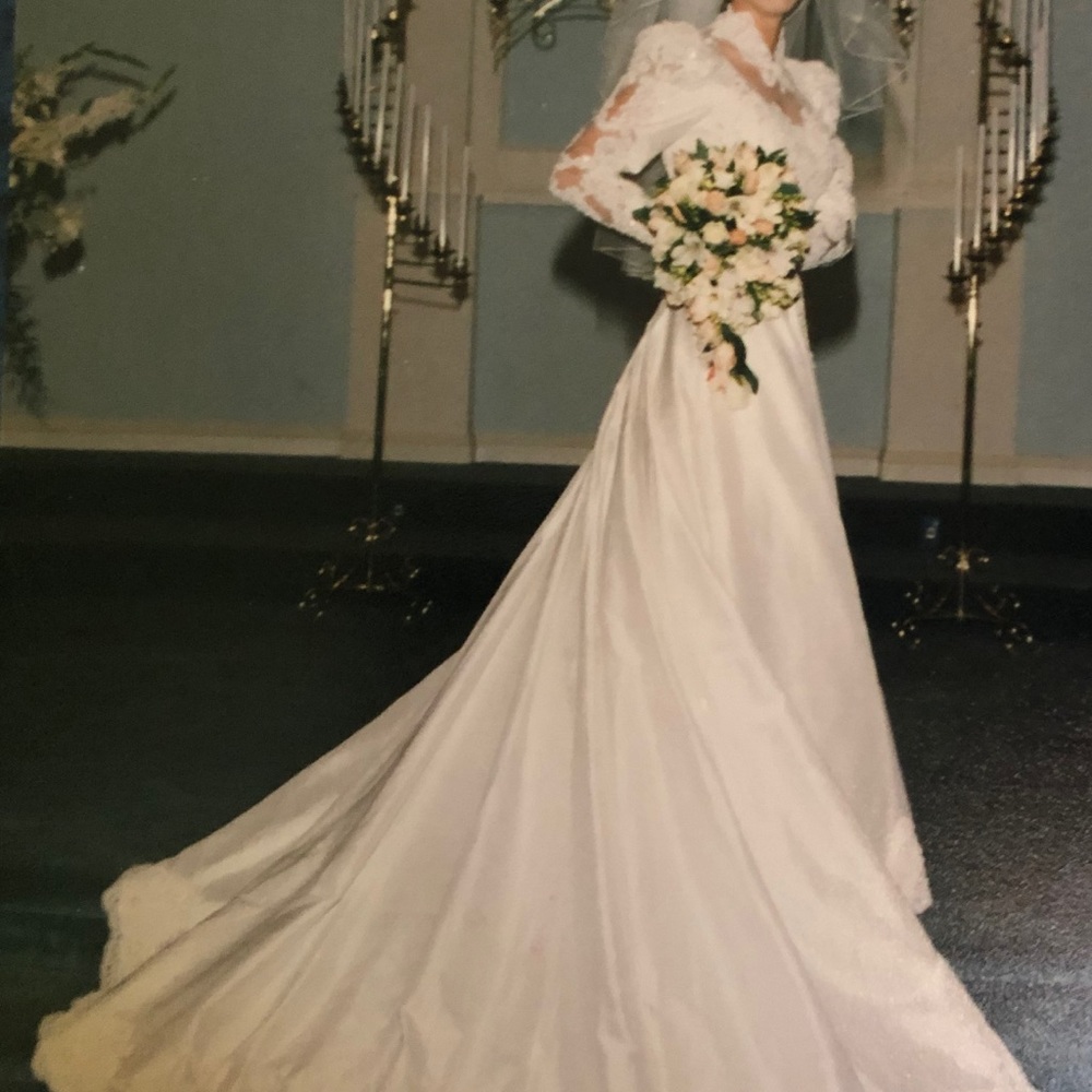 Wedding dress